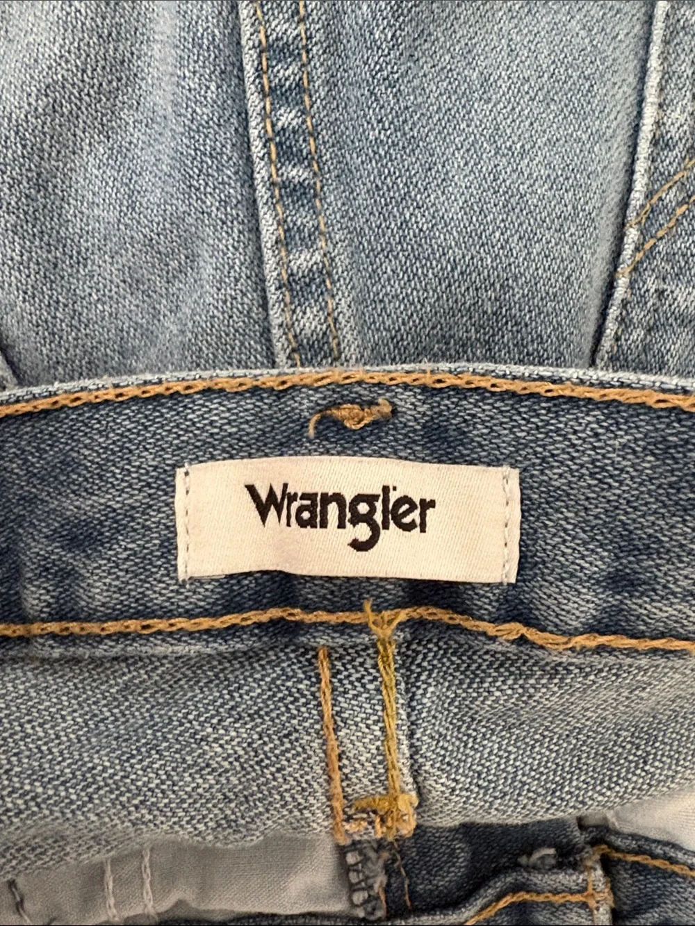 Wrangler Women’s High-Rise Blue Denim Cutoff Shorts size 31
